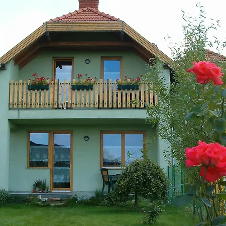 Nora Ii. Apartman